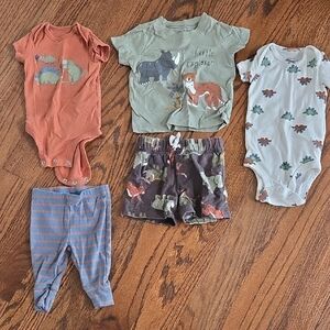 Kids Dinosaur-Themed Bodysuit and Pants Set